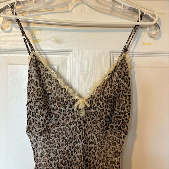 Leopard print mesh slip dress - Picture 3 of 3